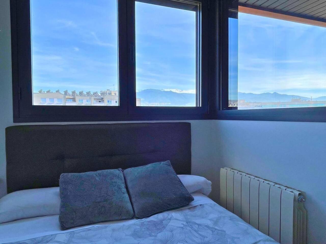 Home4U Apartamento Con Cochera Granada Kültér fotó