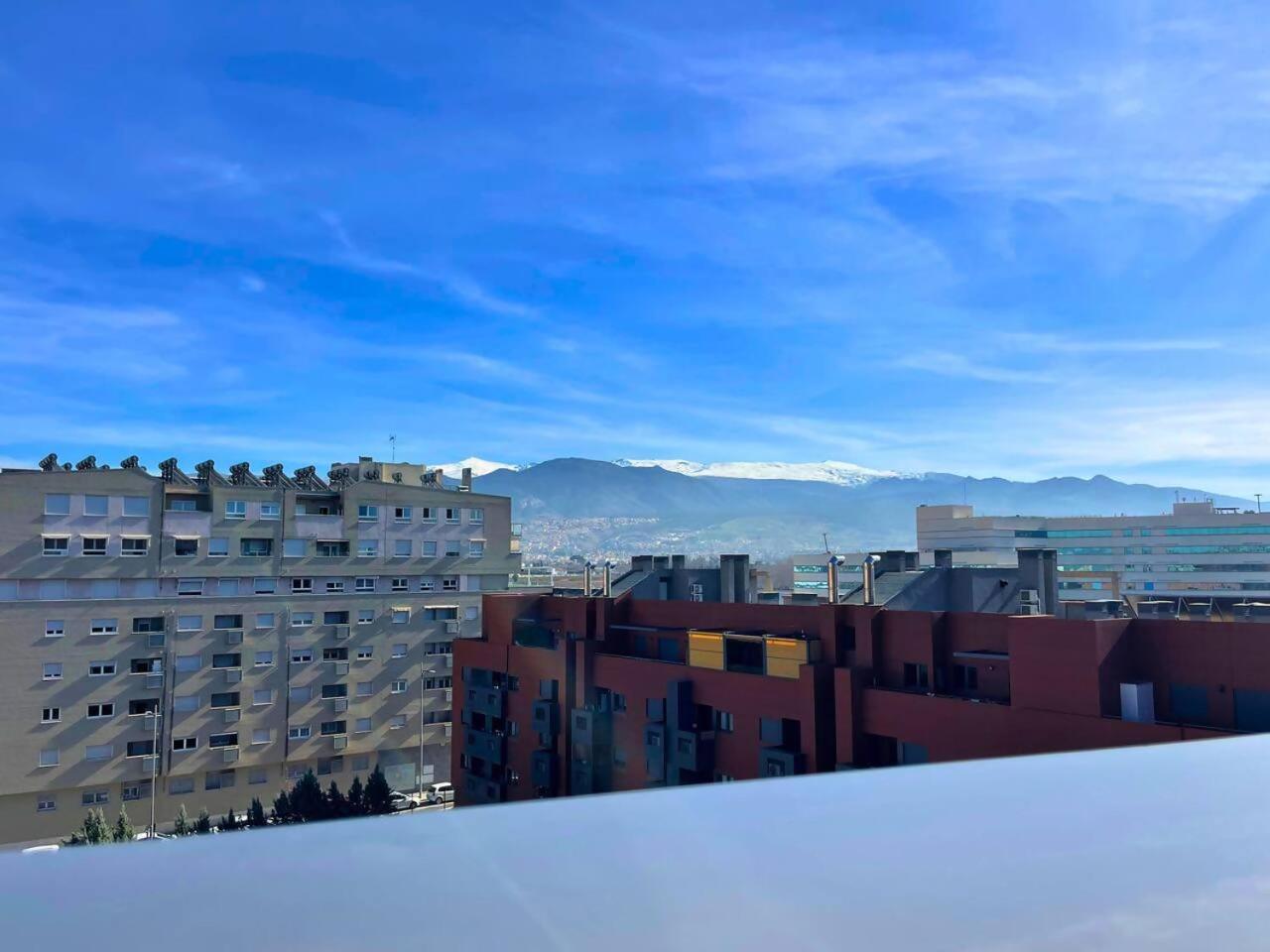 Home4U Apartamento Con Cochera Granada Kültér fotó