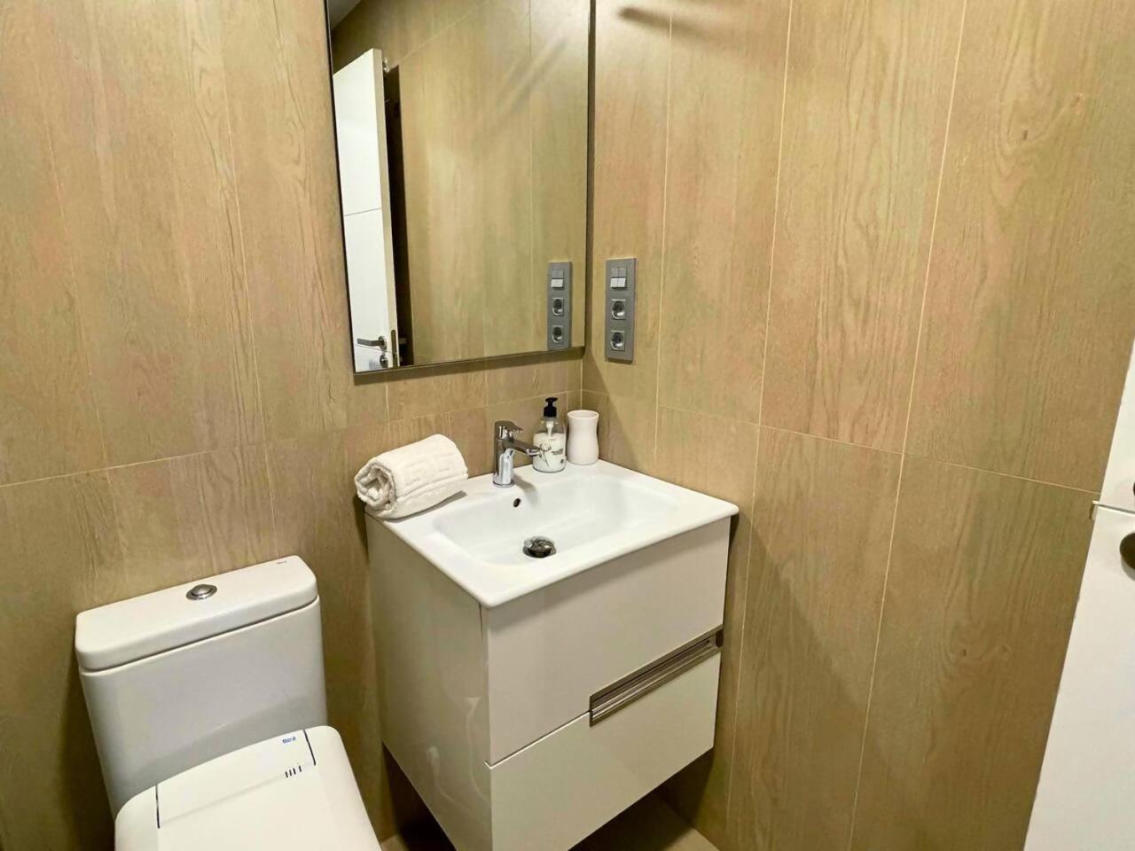 Home4U Apartamento Con Cochera Granada Kültér fotó