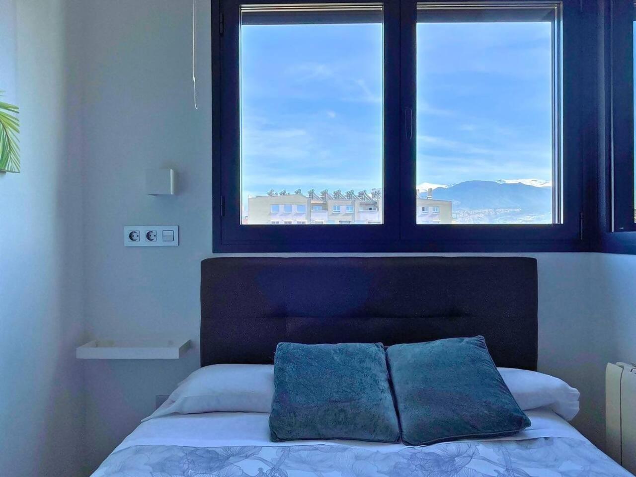 Home4U Apartamento Con Cochera Granada Kültér fotó